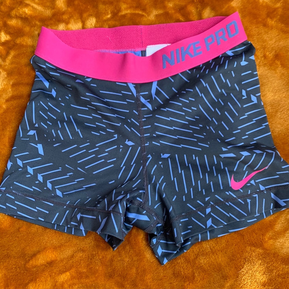 Nike Dri Fit short - Sz small